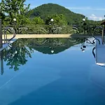 Molfar & карпати 5* Sjaian