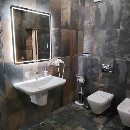 Molfar & карпати 5*