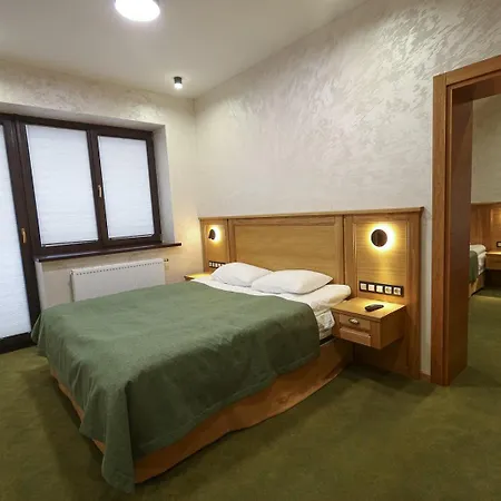 Molfar & карпати Shaian