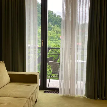 Molfar & карпати 5* Shaian