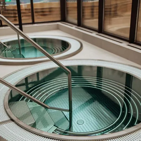 Molfar & карпати 5* Saján