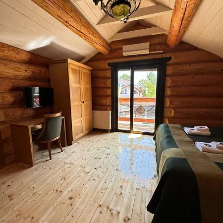 Molfar & карпати Hotel 5*