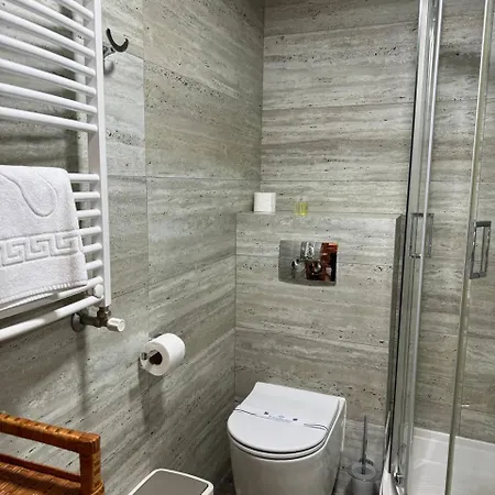Molfar & карпати 5* Saján