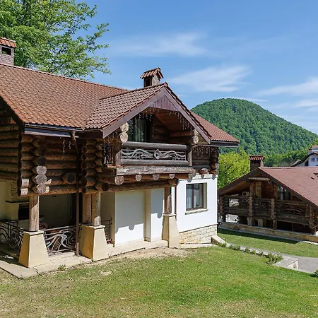 Molfar & карпати 5*