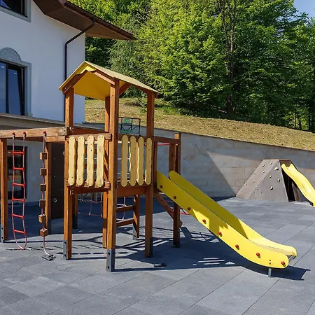 Molfar & карпати Hotel