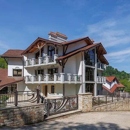 Molfar & карпати 5*