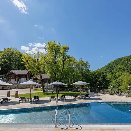 Molfar & карпати 5* Saján