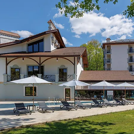 Hotel Molfar & карпати 5*