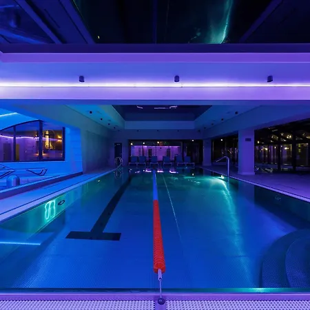 Hotell Molfar & карпати