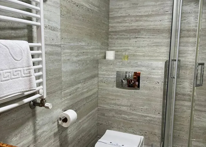 Molfar & карпати 5* 沙安