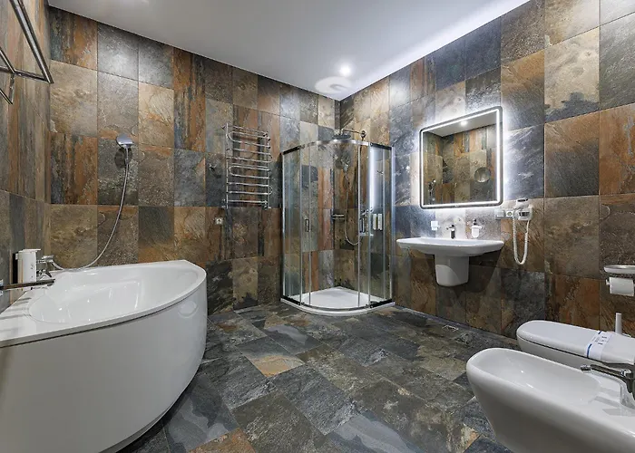 Molfar & карпати Hotel 5*