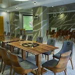 Molfar & карпати 5*