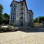 ホテル Molfar & карпати