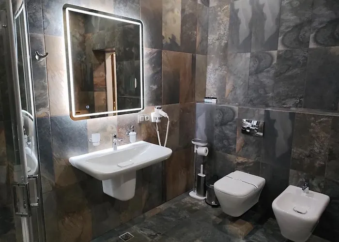 Molfar & карпати 5*