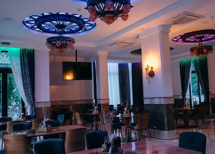 Otel Molfar & карпати 5*