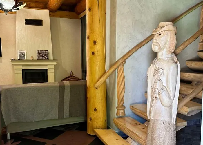 Molfar & карпати Otel Shayan