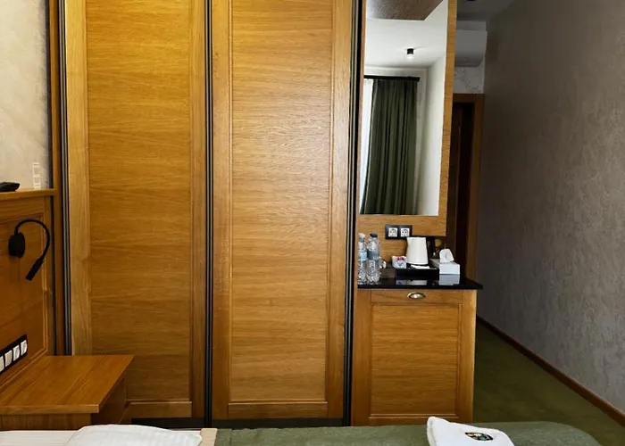 Molfar & карпати Otel